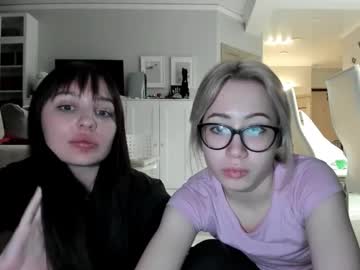 couple Asian Chaturbate Sex Cams with pinkdoll1