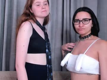 couple Asian Chaturbate Sex Cams with earleneclarkston